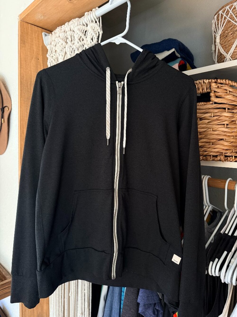 Vuori Halo Performance Hoodie Women's Black Small